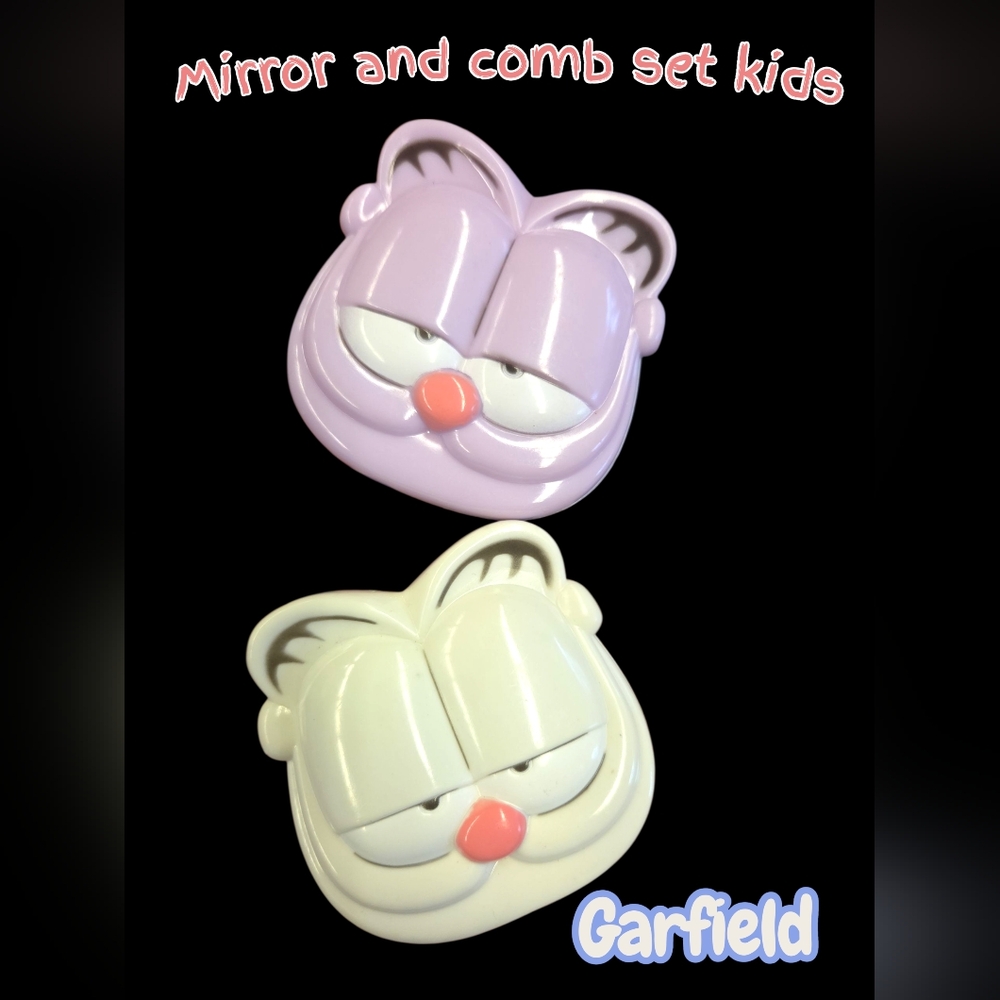 Vintage Garfield Set of 2 mirror comb set kids